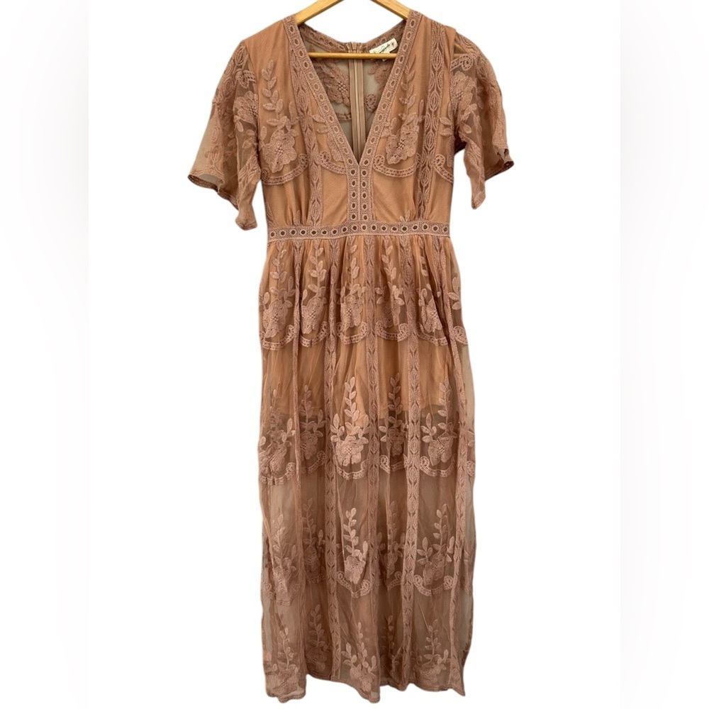 Magnolia Boutique Eathereal‎ Romance Romper Lace Maxi Dress Sleeves VNeck Small